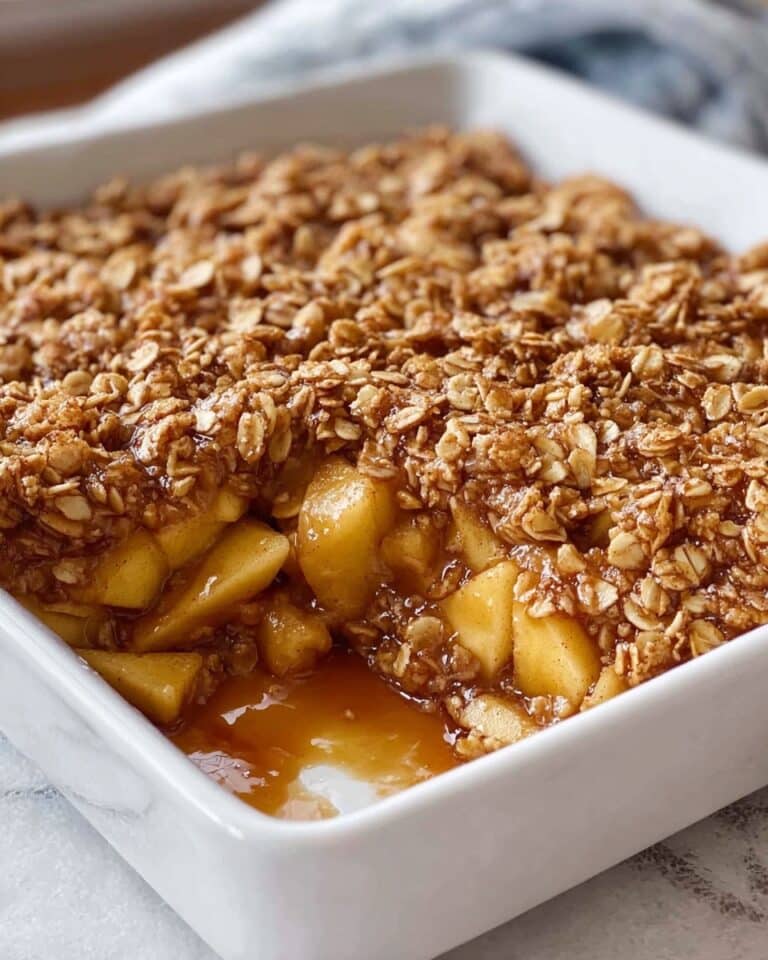 Amish-Style Apple and Cinnamon Baked Oatmeal Recipe