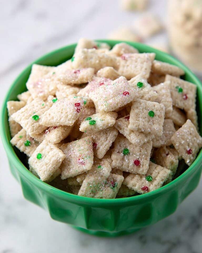 Christmas Muddy Buddies (Puppy Chow) Recipe