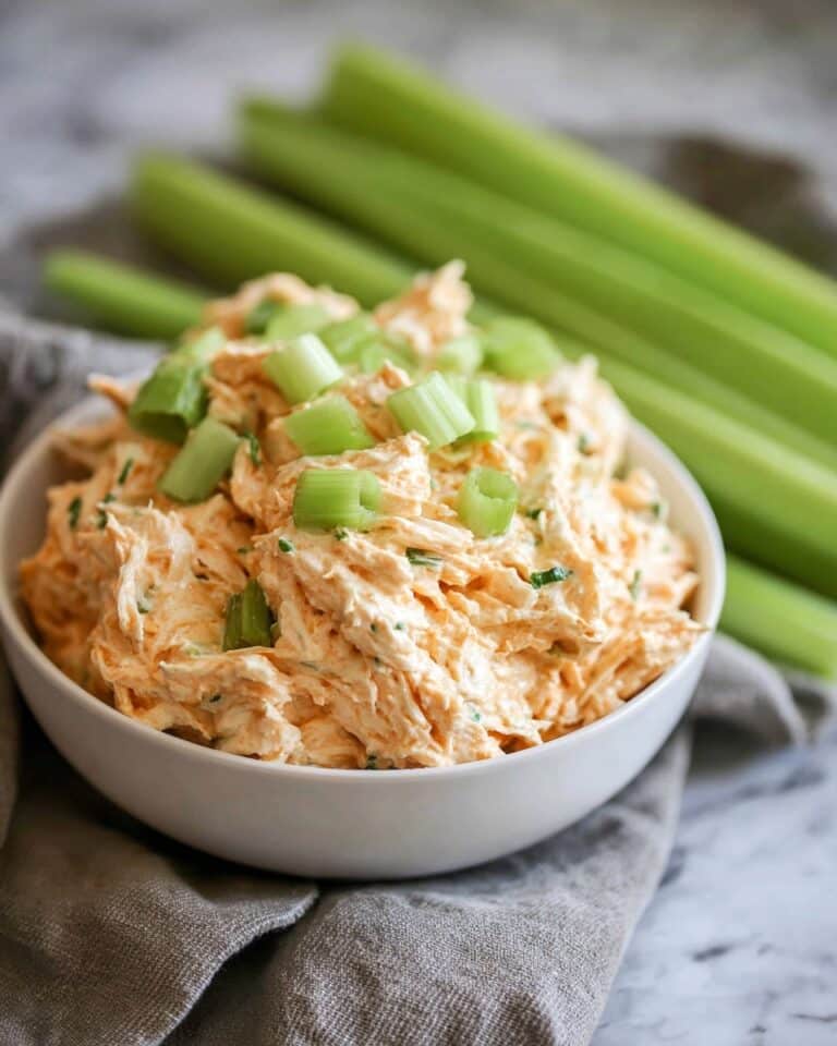 Buffalo Chicken Salad with Greek Yogurt and Fresh Vegetables Recipe